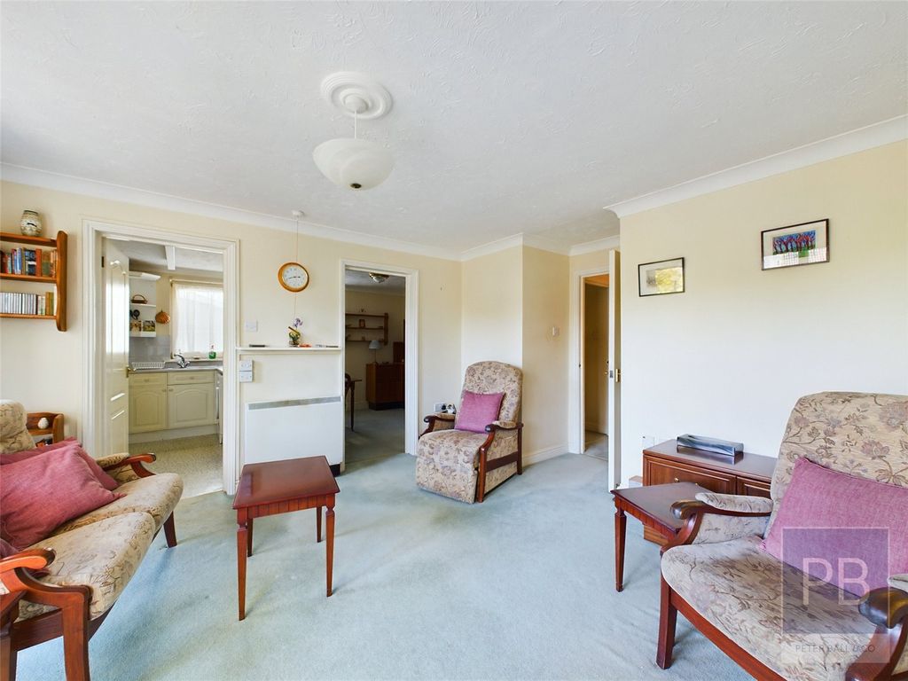 2 bed flat for sale in Park Place, Cheltenham, Gloucestershire GL50, £180,000