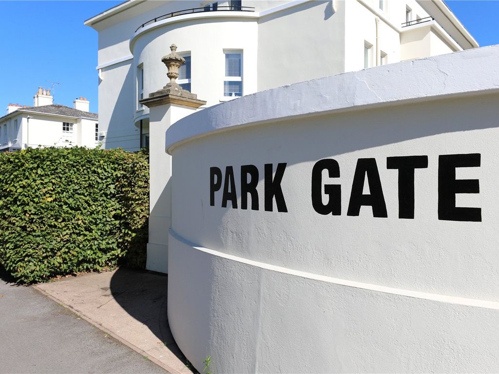 2 bed flat for sale in Park Place, Cheltenham, Gloucestershire GL50, £180,000