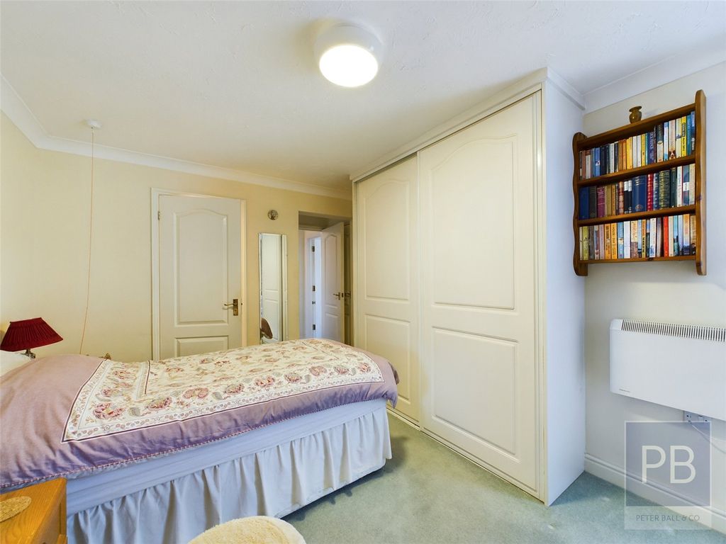 2 bed flat for sale in Park Place, Cheltenham, Gloucestershire GL50, £180,000