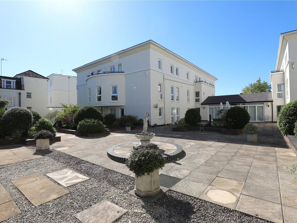 2 bed flat for sale in Park Place, Cheltenham, Gloucestershire GL50, £180,000