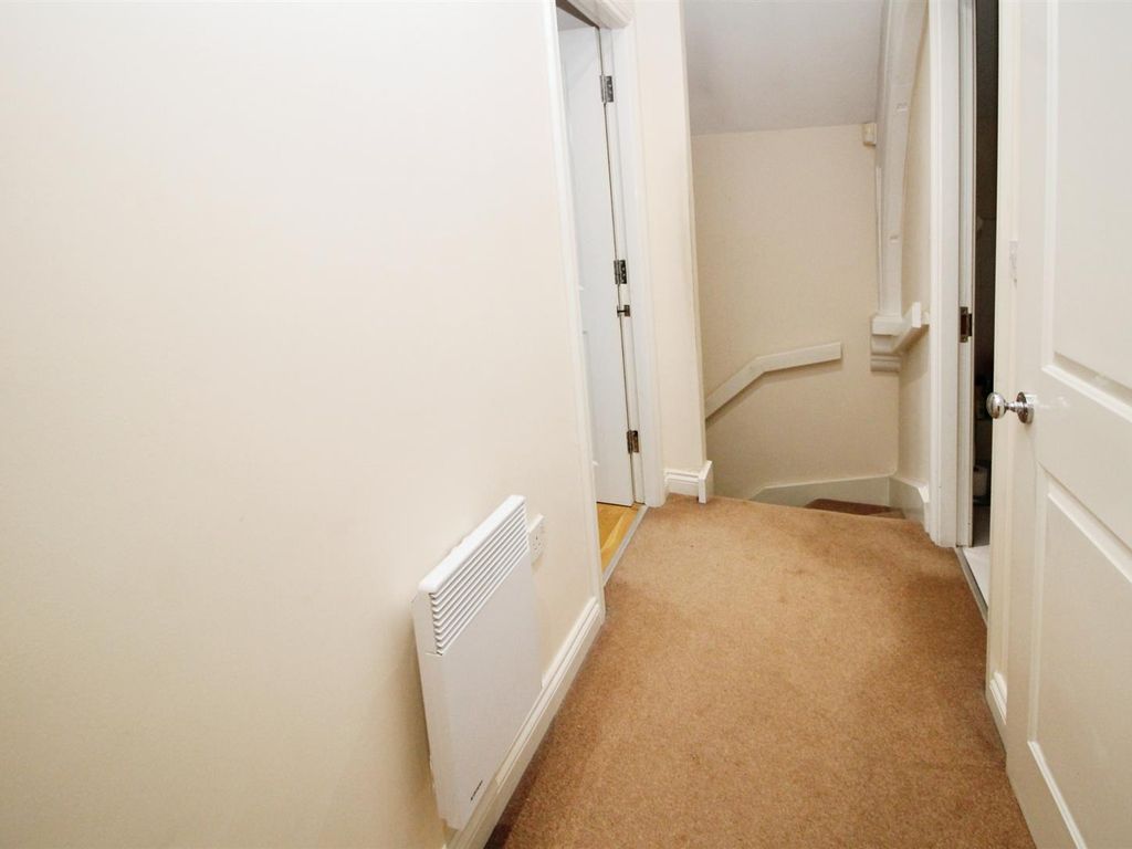 3 bed flat for sale in Old School Way, Baildon, Shipley BD17, £187,000