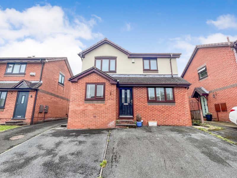 3 bed detached house for sale in Overgreen, Bolton BL2, £320,000