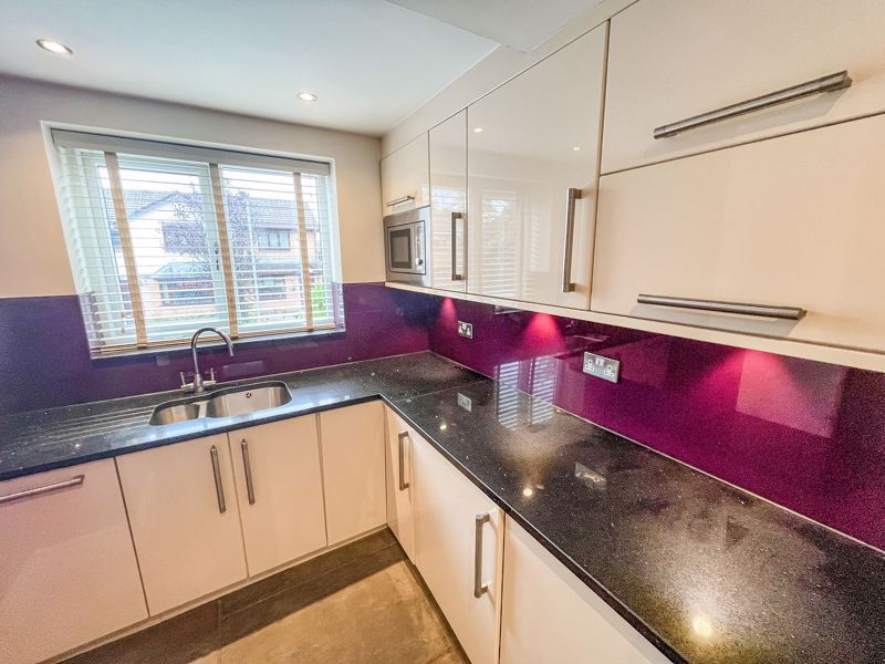 3 bed detached house for sale in Overgreen, Bolton BL2, £320,000