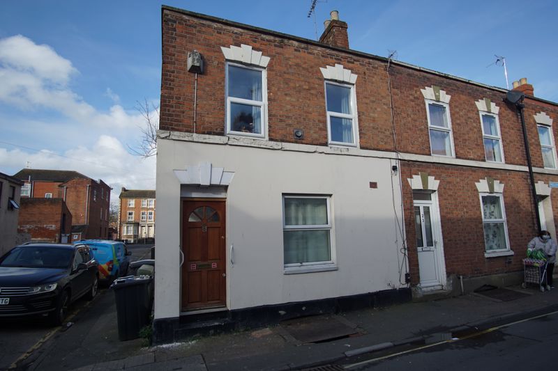 1 bed flat for sale in Wellington Street, Gloucester GL1, £115,000