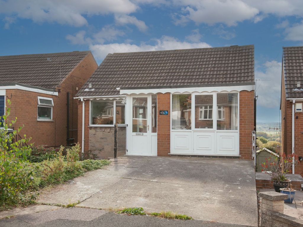 3 bed detached house for sale in Ridgedale Road, Bolsover S44, £195,000