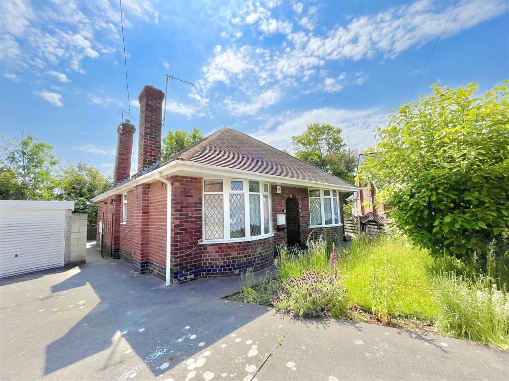 2 bed bungalow for sale in Wilson Avenue, Kirkby-In-Ashfield, Nottingham NG17, £140,000