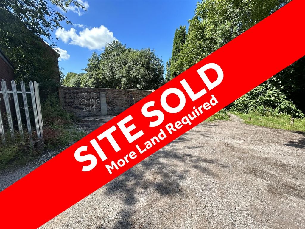 Land for sale in Hillport Avenue, Bradwell, Newcastle ST5, £5,000