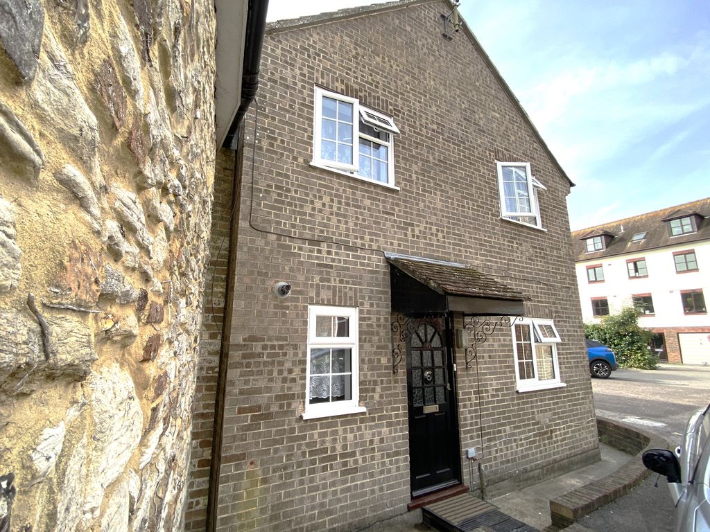 2 bed end terrace house for sale in Church Street, Dorchester DT1, £240,000