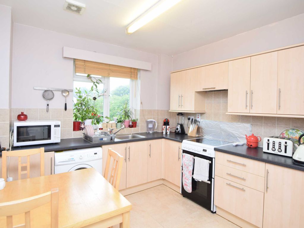 2 bed flat for sale in Westover Road, Westbury-On-Trym, Bristol BS9, £285,000