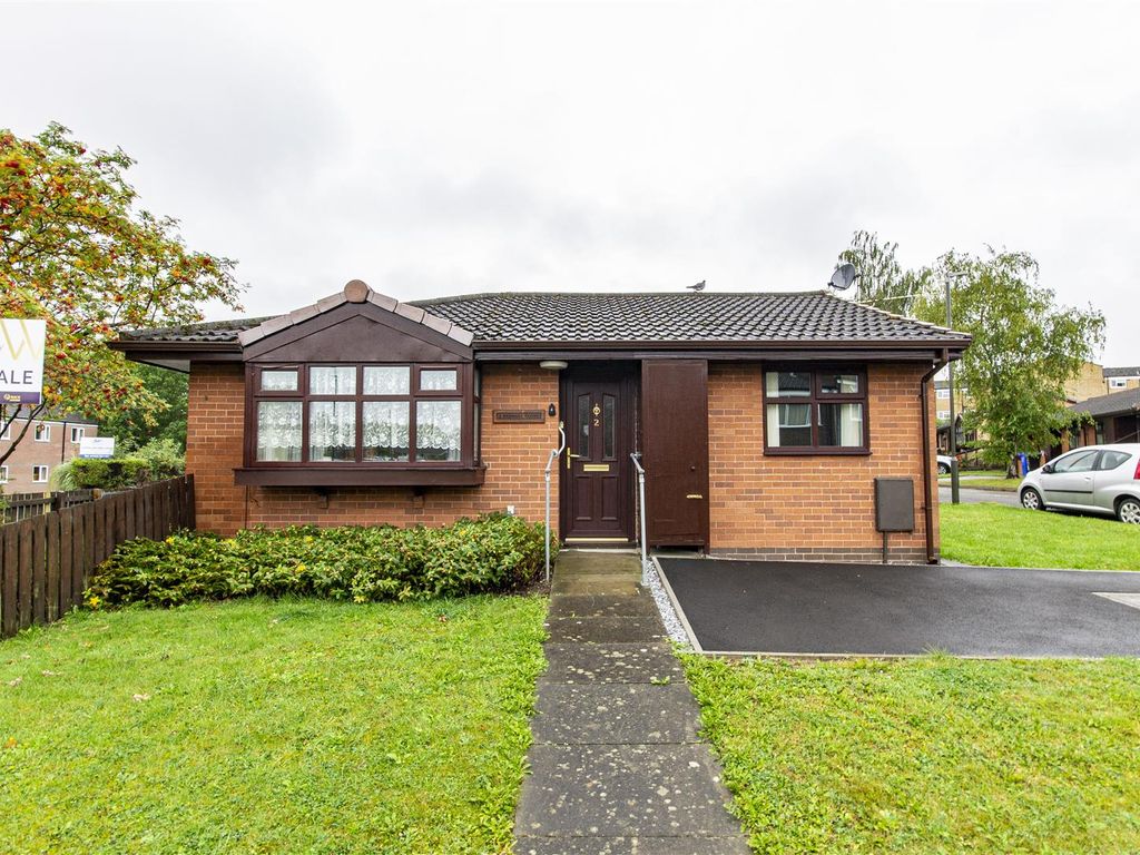 2 bed semi-detached bungalow for sale in Rednall Close, Holme Hall, Chesterfield S40, £59,950