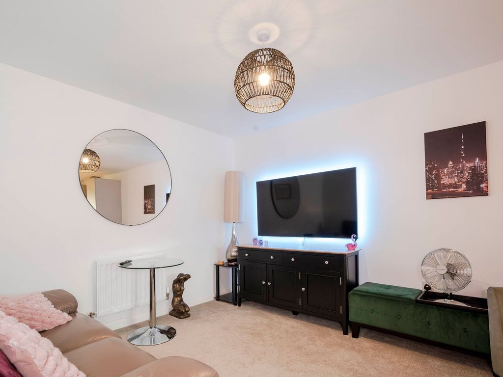 1 bed flat for sale in Windsor Road, Moreton-In-Marsh GL56, £170,000