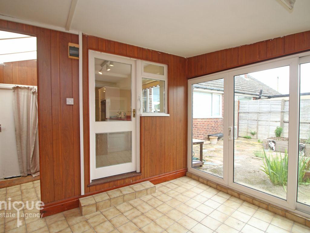 2 bed bungalow for sale in Whiteholme Drive, Poulton-Le-Fylde FY6, £209,950
