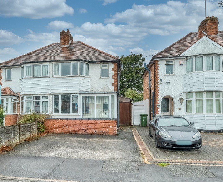 3 bed semi-detached house for sale in Rock Road, Solihull B92, £265,000