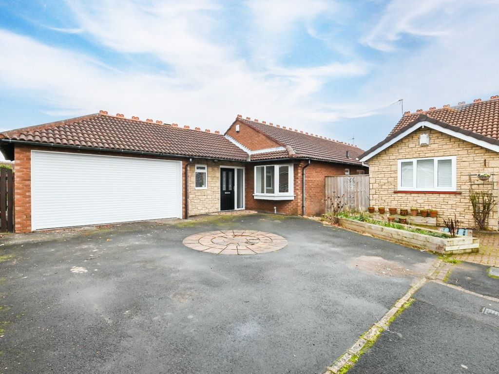 4 bed bungalow for sale in Chaffinch Court, Ashington NE63, £300,000