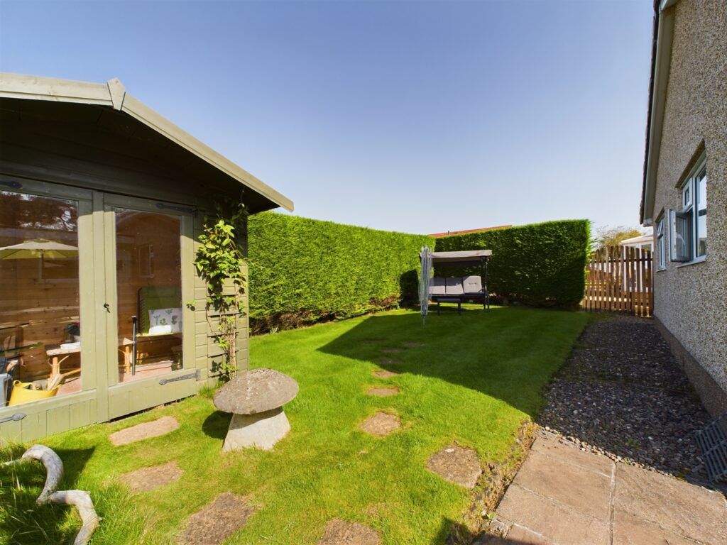 4 bed detached bungalow for sale in St. Lukes Avenue, Carluke ML8, £218,000