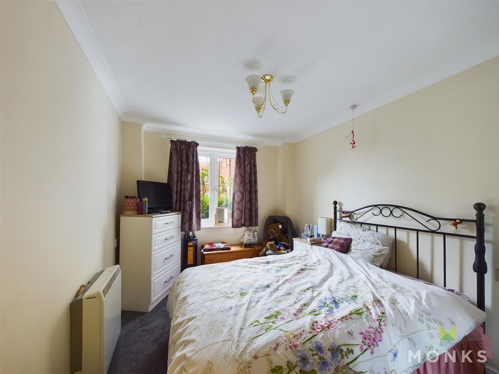 1 bed flat for sale in Longden Coleham, Shrewsbury SY3, £115,000