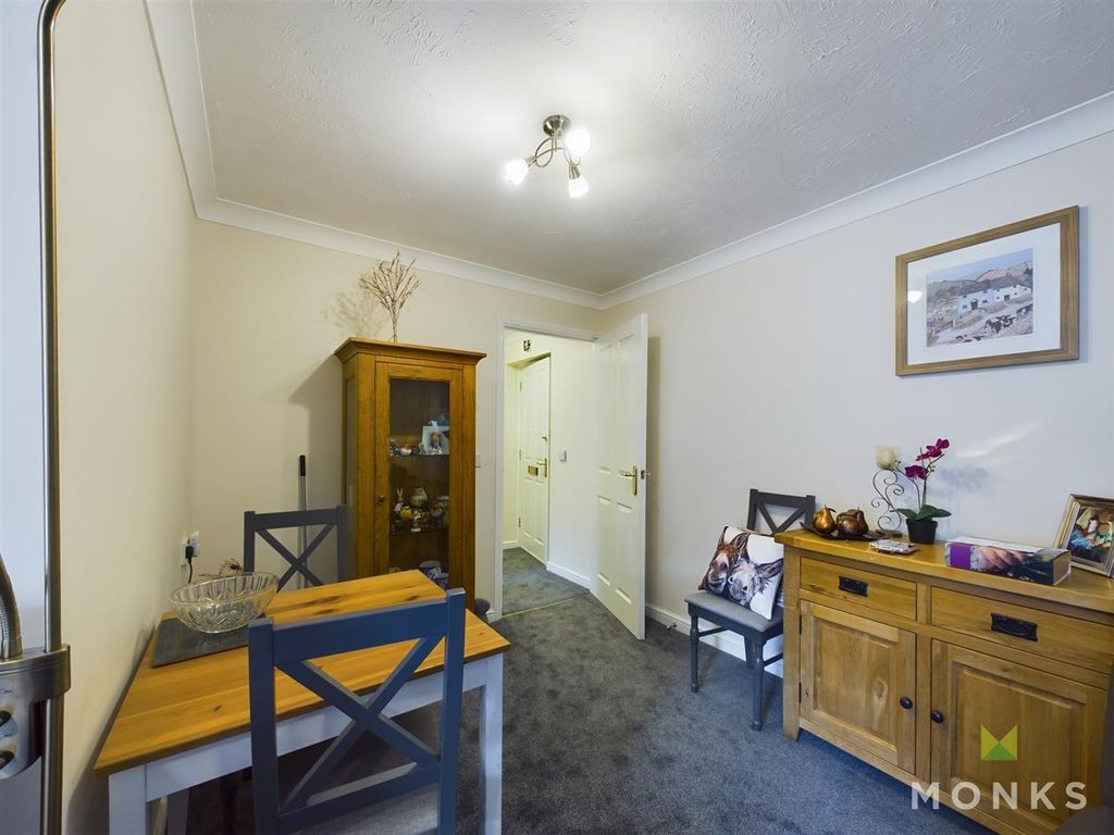 1 bed flat for sale in Longden Coleham, Shrewsbury SY3, £115,000