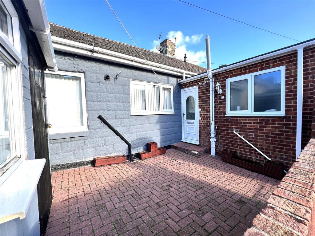 2 bed bungalow for sale in Arnold Avenue, Blackhall Colliery, Hartlepool TS27, £105,000