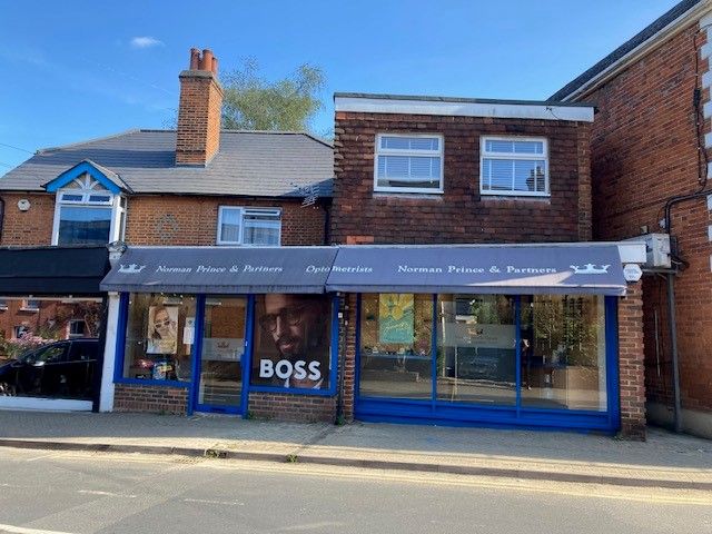 Retail premises for sale in Church Street, Crowthorne RG45, £465,000
