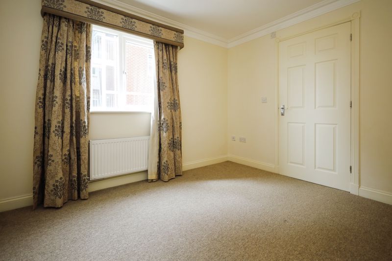 2 bed flat for sale in Longfleet Road, Poole BH15, £185,000