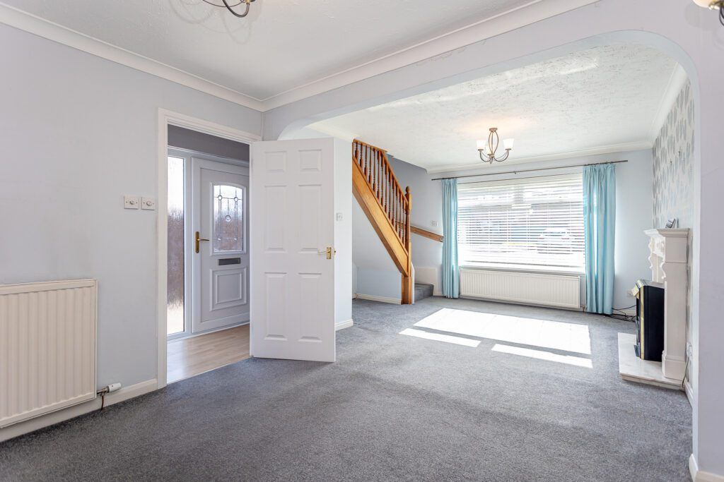 2 bed semi-detached house for sale in Cringate Gardens, Bannockburn FK7, £149,000