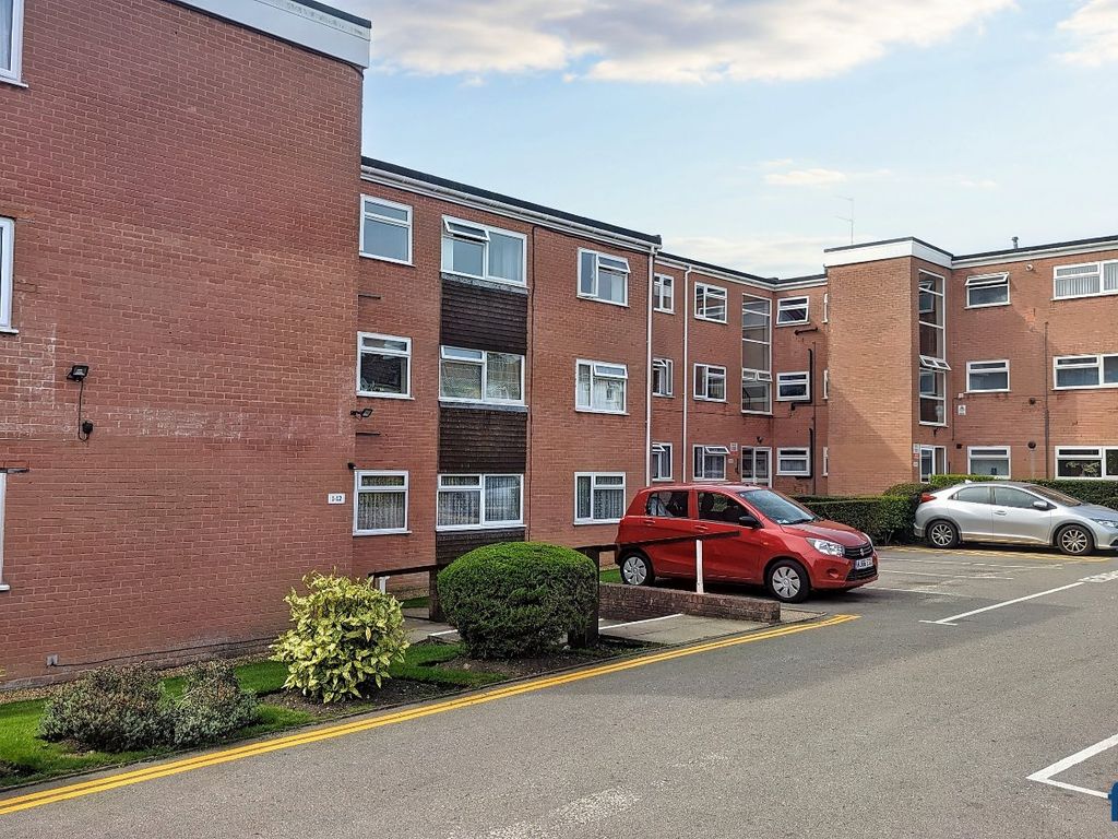 1 bed flat for sale in Bournemouth Road, Lower Parkstone, Poole, Dorset BH14, £184,500