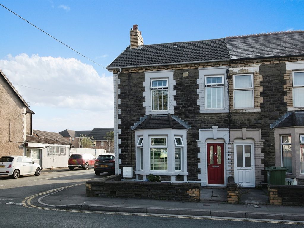 3 bed terraced house for sale in Pontygwindy Road, Caerphilly CF83, £240,000