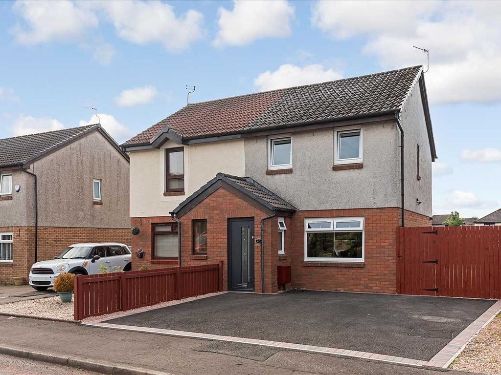 3 bed semi-detached house for sale in Dee Place, Gardenhall, East Kilbride G75, £175,000