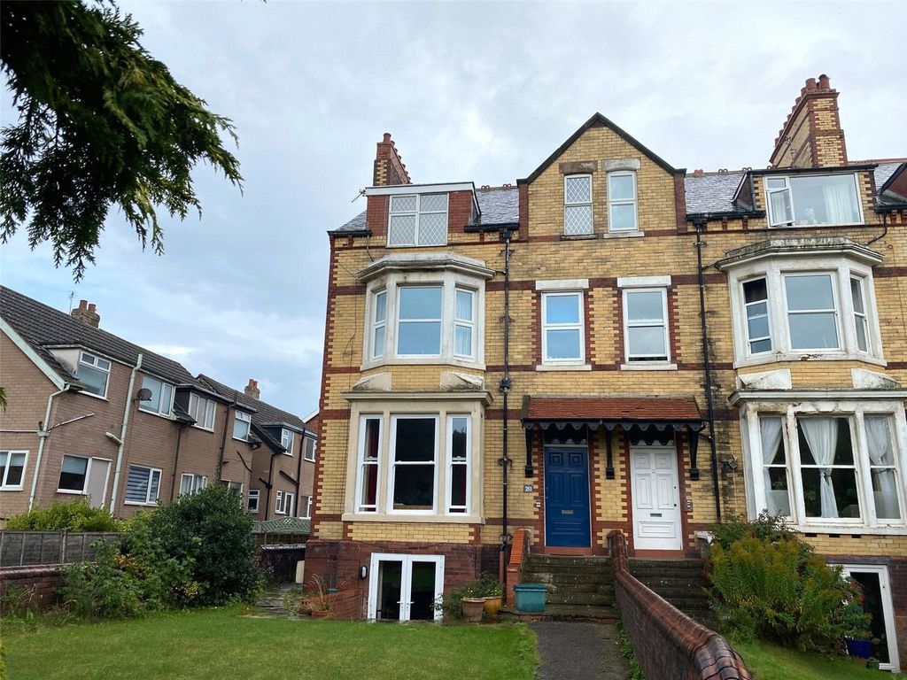 1 bed flat for sale in St. Annes Road East, Lytham St. Annes, Lancashire FY8, £85,000