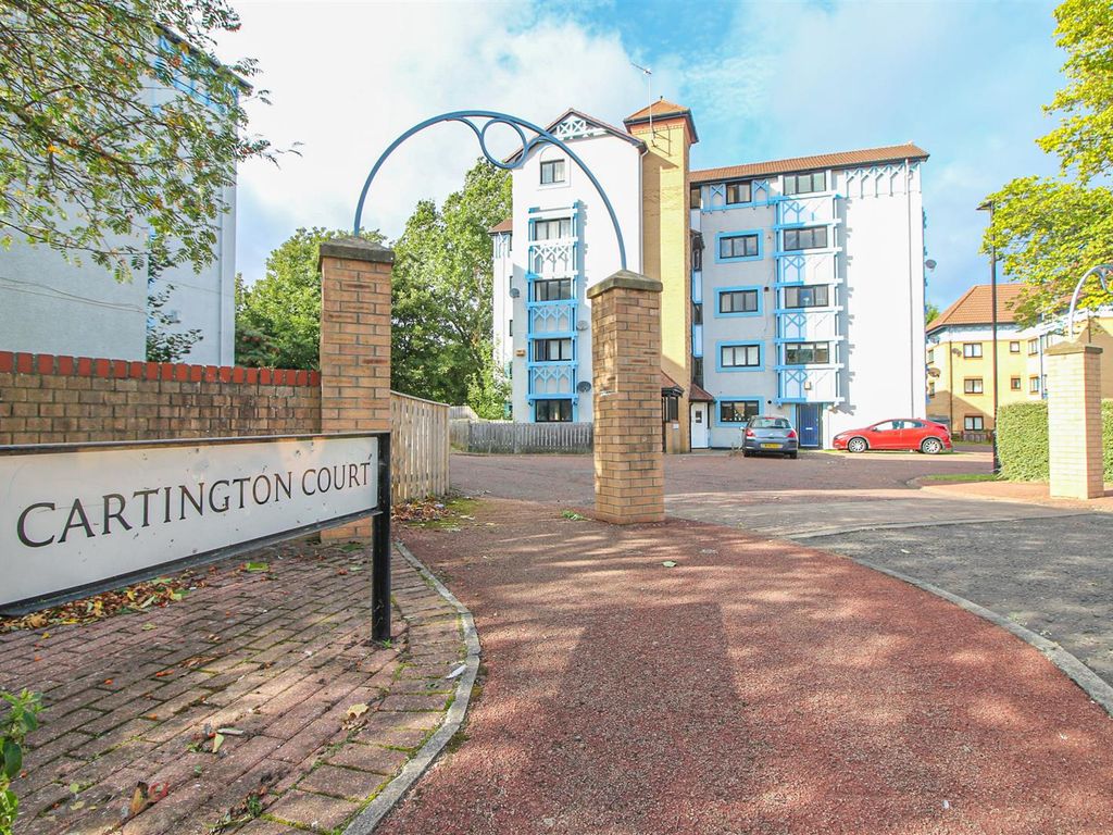 1 bed flat for sale in Cartington Court, Newcastle Upon Tyne NE3, £49,995
