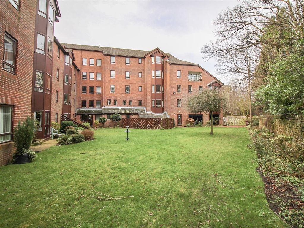 2 bed flat for sale in The Grove, Gosforth, Newcastle Upon Tyne NE3, £100,000