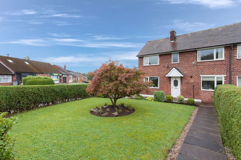 3 bed end terrace house for sale in St. Johns Road, Congleton CW12, £200,000