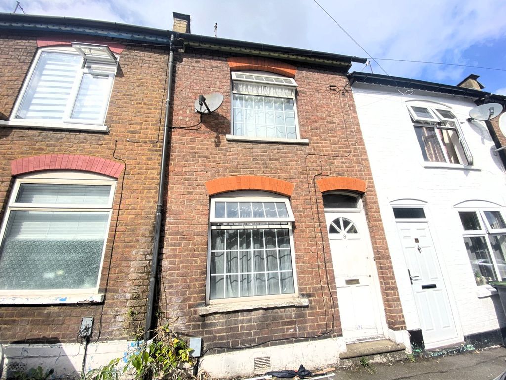 2 bed terraced house for sale in Tavistock Street, Luton, Bedfordshire LU1, £210,000