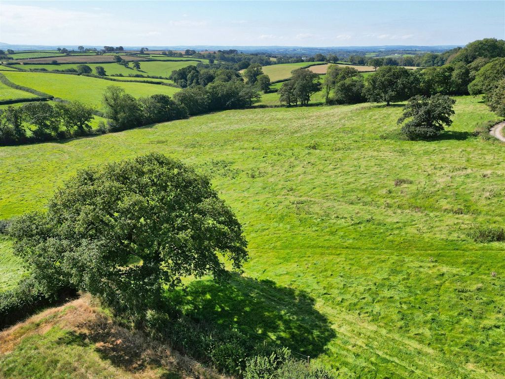Land for sale in Winkleigh, Devon EX19, £260,000