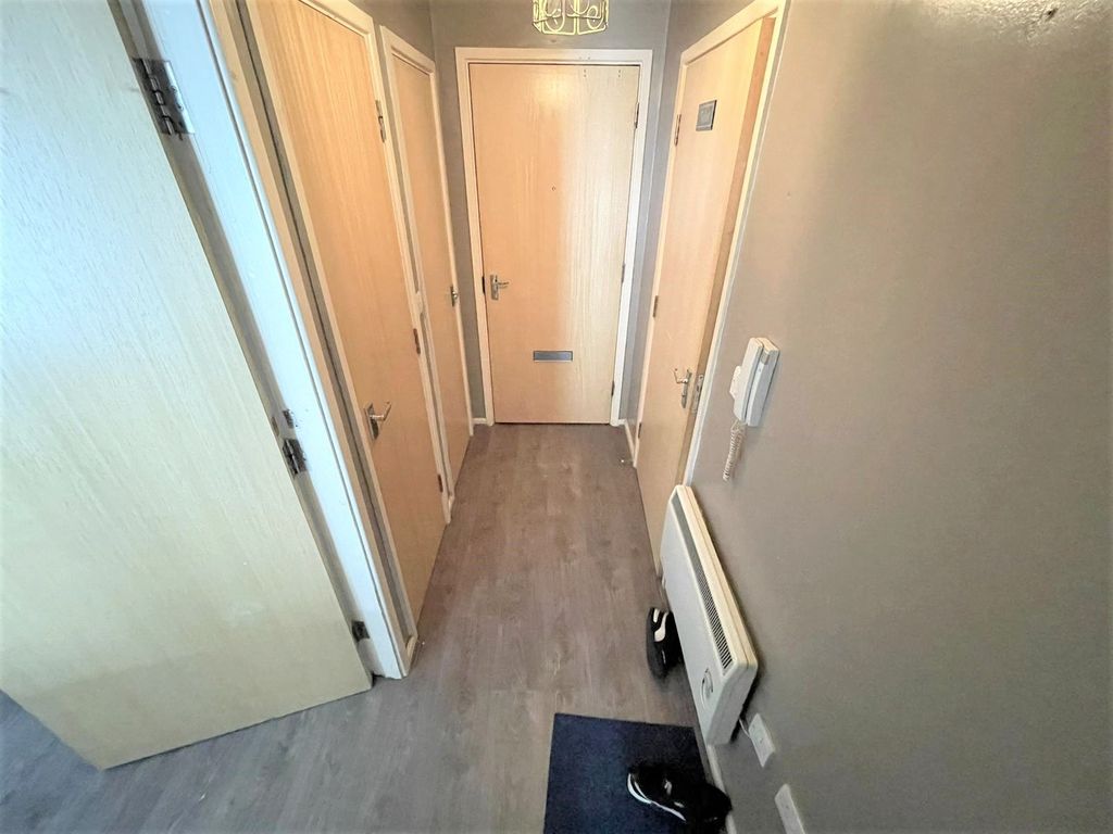 1 bed flat for sale in Jefferson Place, Grafton Road, West Bromwich B71, £90,000