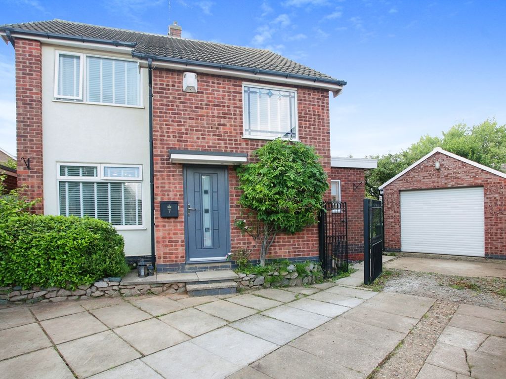 3 bed detached house for sale in Robotham Close, Huncote, Leicester LE9, £330,000