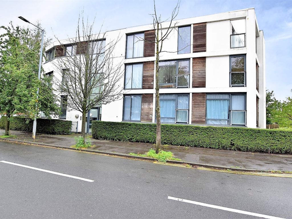 2 bed flat for sale in School Lane, Didsbury, Manchester M20, £240,000