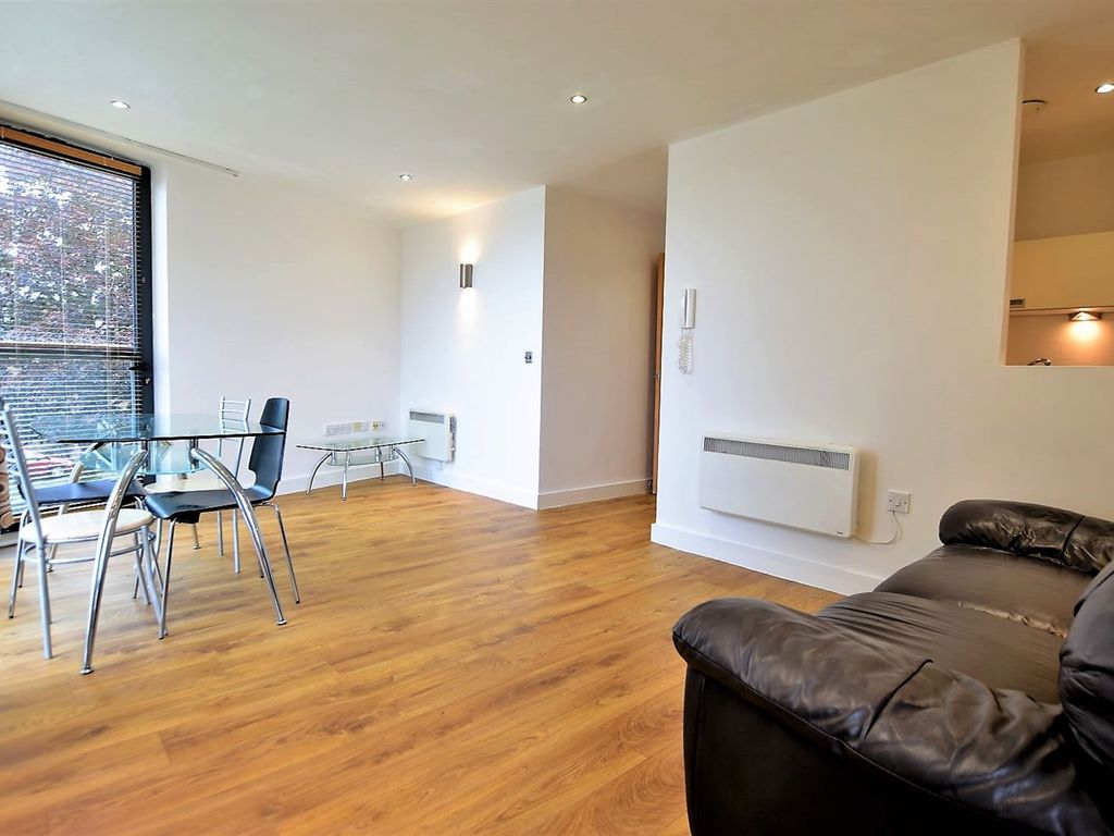 2 bed flat for sale in School Lane, Didsbury, Manchester M20, £240,000