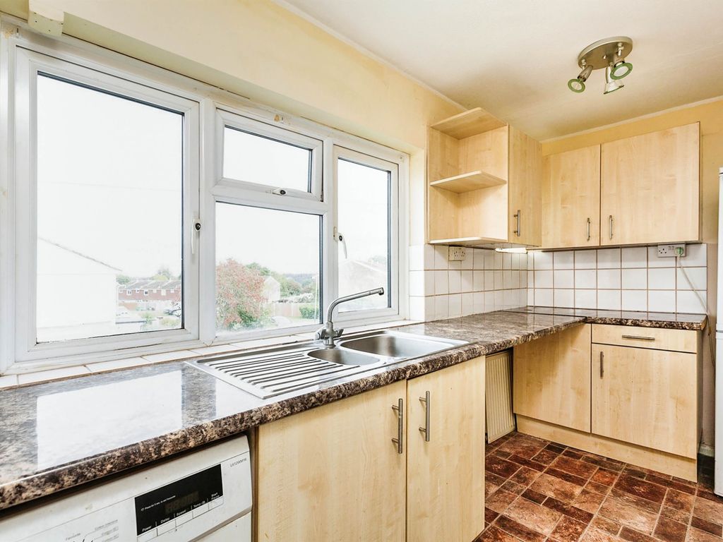 1 bed flat for sale in Valley Road, Tunbridge Wells TN4, £140,000