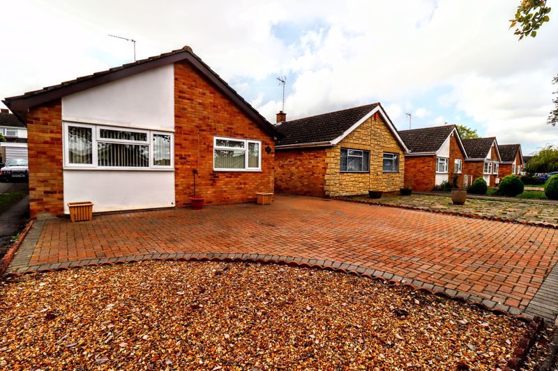 2 bed bungalow for sale in Spenlows Road, Bletchley, Milton Keynes MK3, £325,000