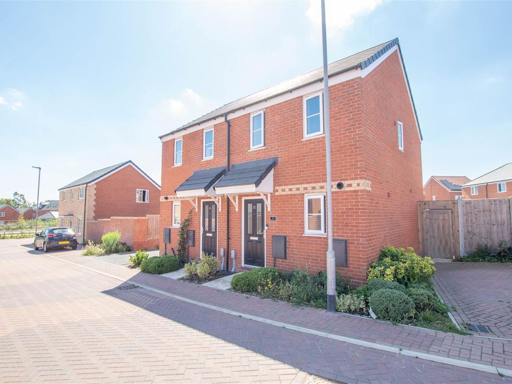 2 bed property for sale in Shipp Close, Little Wratting, Haverhill CB9, £230,000