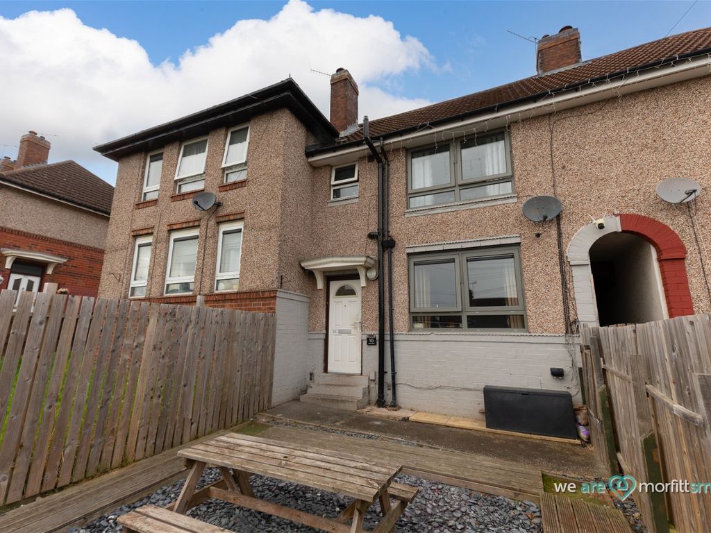 3 bed town house for sale in Lamb Drive, Sheffield S5, £140,000