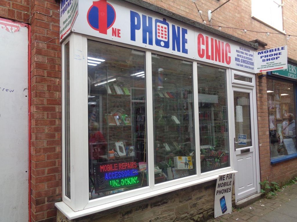 Commercial property for sale in Garth Way Arcade, Northallerton DL7, £65,000