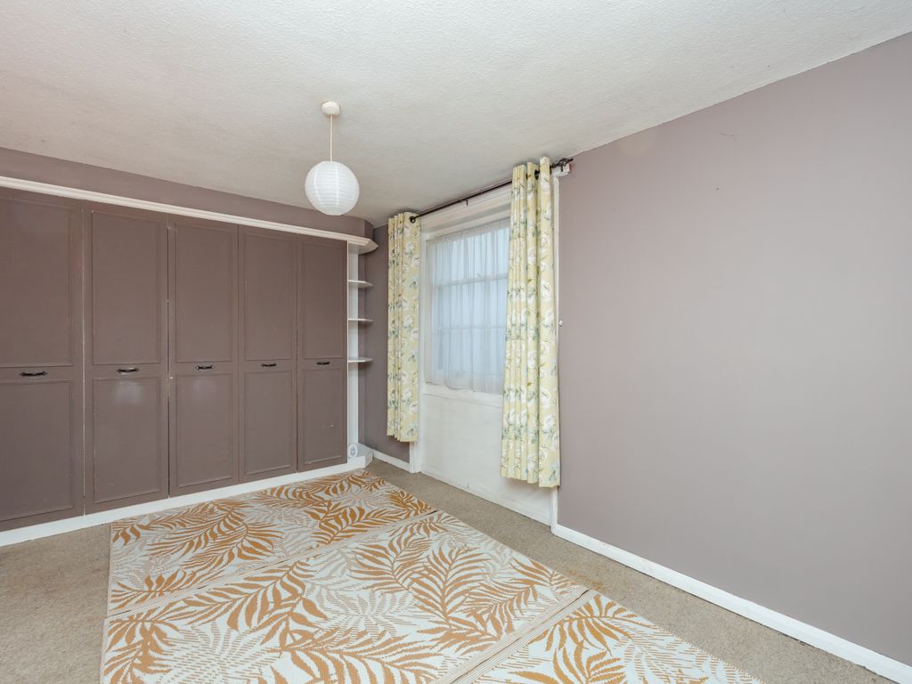 1 bed flat for sale in Upper Rock Gardens, Brighton BN2, £240,000