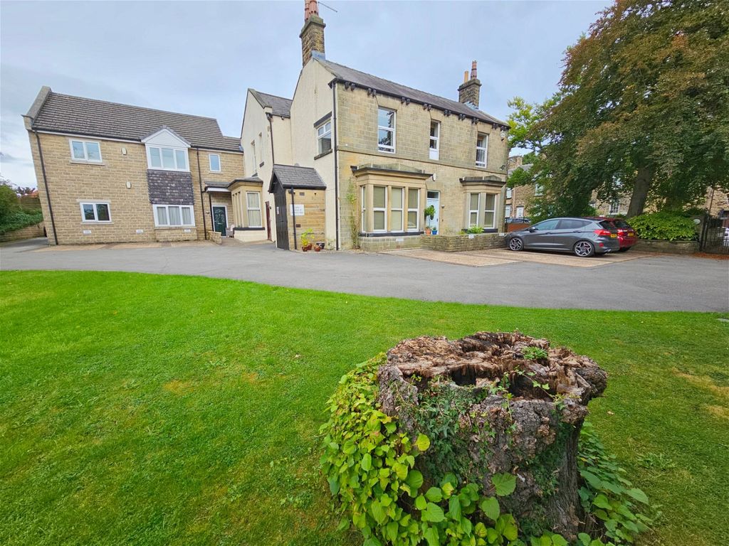 2 bed flat for sale in Ben Bank Road, Silkstone Common, Barnsley S75, £160,000