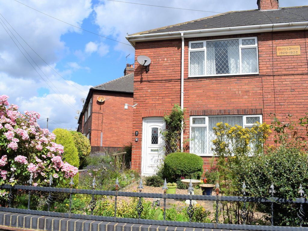 2 bed semi-detached house for sale in Brooklands Avenue, Broughton DN20, £139,995