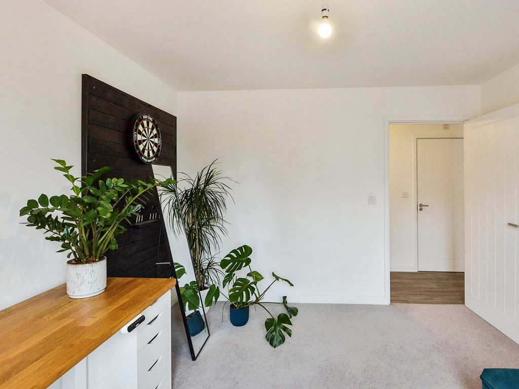 2 bed flat for sale in Barrosa Way, Whitehouse, Milton Keynes MK8, £200,000