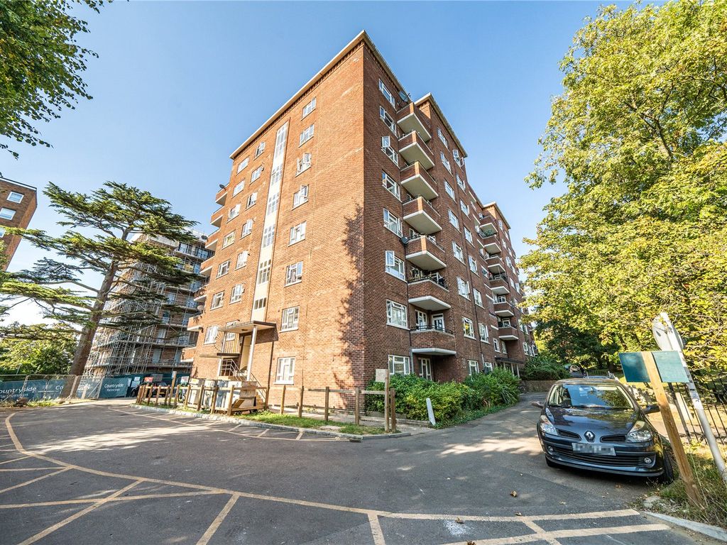2 bed flat for sale in Cumberland House, Kingston Hill, Kingston Upon Thames KT2, £299,950