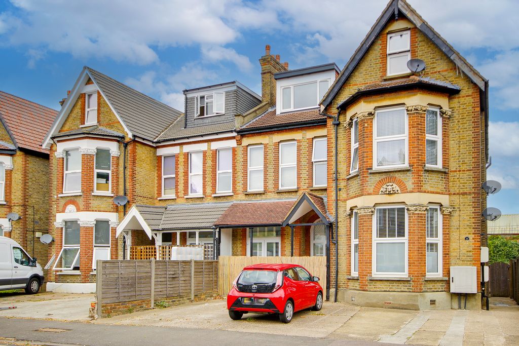 1 bed flat for sale in Hammelton Road, Bromley BR1, £270,000