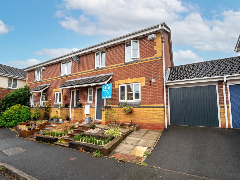 3 bed end terrace house for sale in Fireclay Drive, St. Georges, Telford, Shropshire TF2, £190,000